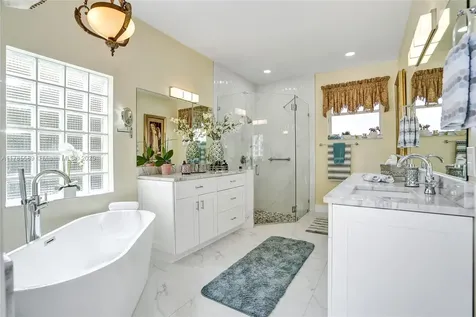 1543 NW 182nd Way Pembroke Pines FL 33029