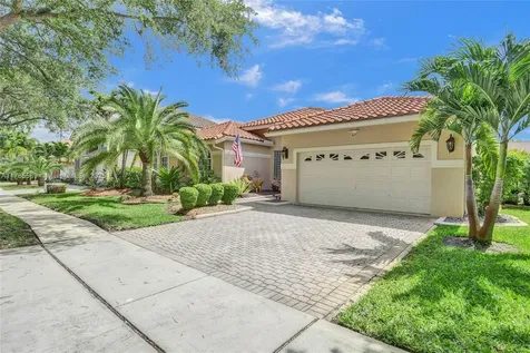 1543 NW 182nd Way Pembroke Pines FL 33029