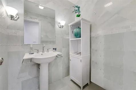 695 Bella Vista Avenue Coral Gables FL 33156