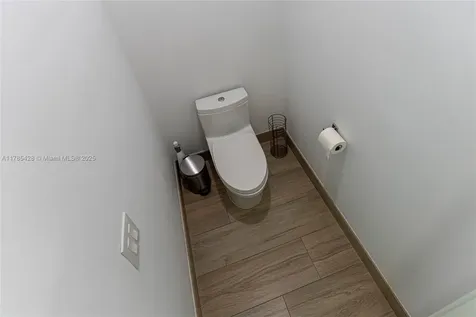 4023 W Lake Estates Drive Davie FL 33328