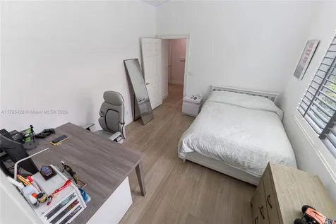 4023 W Lake Estates Drive Davie FL 33328