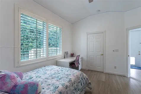 4023 W Lake Estates Drive Davie FL 33328