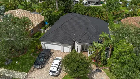 4023 W Lake Estates Drive Davie FL 33328