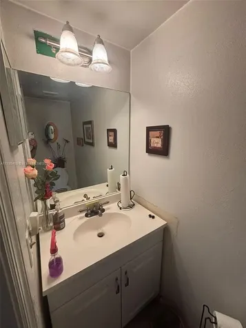 1678 NW 113th Way Pembroke Pines FL 33026