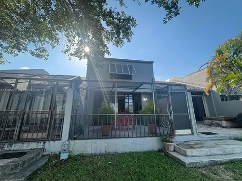 1678 NW 113th Way Pembroke Pines FL 33026