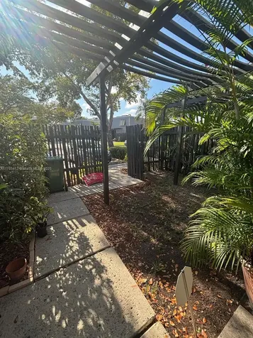 1678 NW 113th Way Pembroke Pines FL 33026