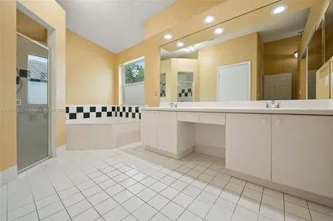 18506 NW 24th Place Pembroke Pines FL 33029