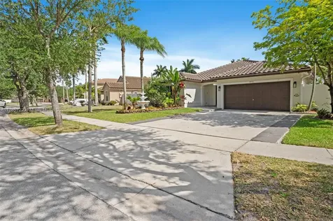 18506 NW 24th Place Pembroke Pines FL 33029