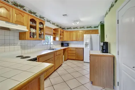 5249 SW 92nd Terrace Cooper City FL 33328