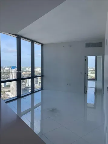 851 NE 1st Avenue Miami FL 33132