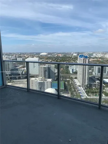851 NE 1st Avenue Miami FL 33132
