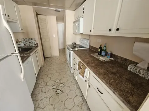 250 174th Street Sunny Isles Beach FL 33160