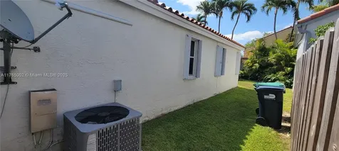 11750 SW 92nd Lane Miami FL 33186