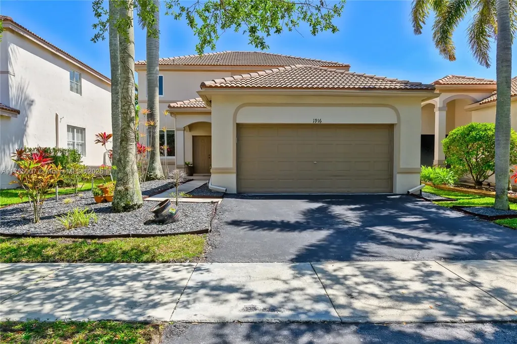1916 Aspen Lane Weston FL 33327