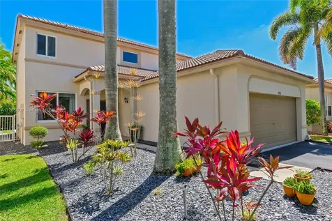 1916 Aspen Lane Weston FL 33327