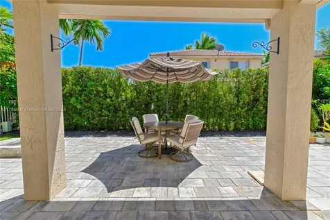 1916 Aspen Lane Weston FL 33327