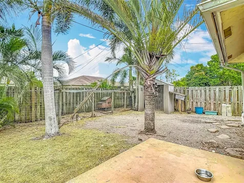 375 SW Dustin Avenue Port St. Lucie FL 34953