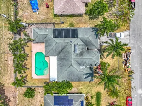 375 SW Dustin Avenue Port St. Lucie FL 34953