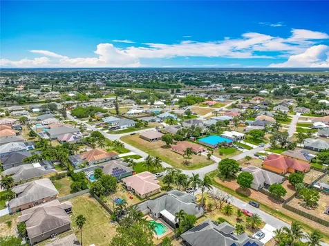 375 SW Dustin Avenue Port St. Lucie FL 34953