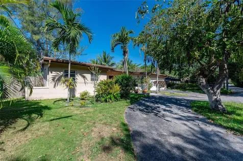 7132 SW 65th Avenue South Miami FL 33143