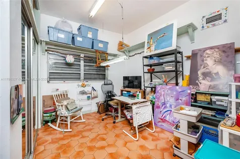 7132 SW 65th Avenue South Miami FL 33143