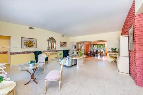 7132 SW 65th Avenue South Miami FL 33143