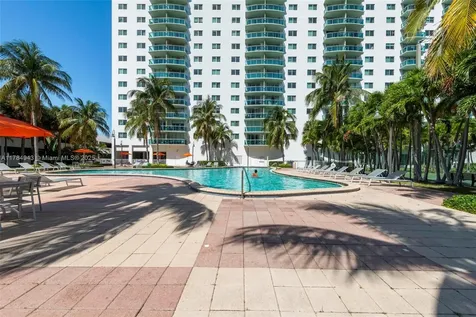 19380 Collins Avenue Sunny Isles Beach FL 33160