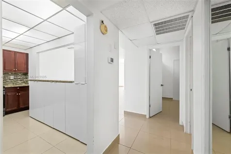 19380 Collins Avenue Sunny Isles Beach FL 33160
