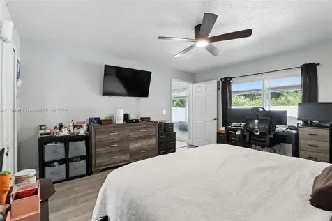 5337 Conway Oaks Court Orlando FL 32812