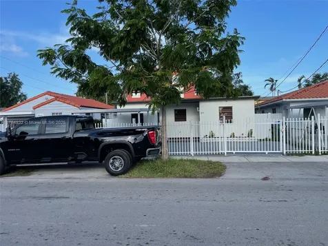 271 NW 57th Court Miami FL 33126