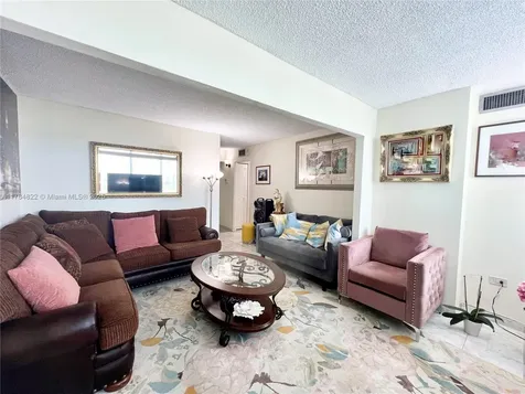 7135 Collins Avenue Miami Beach FL 33141