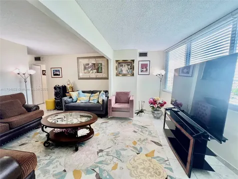7135 Collins Avenue Miami Beach FL 33141