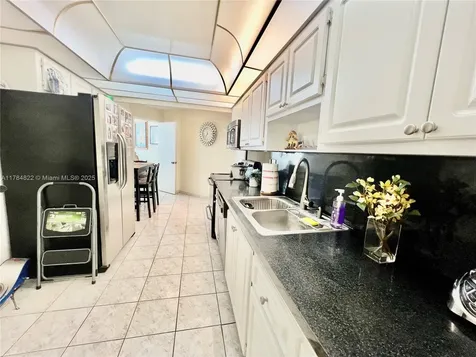 7135 Collins Avenue Miami Beach FL 33141