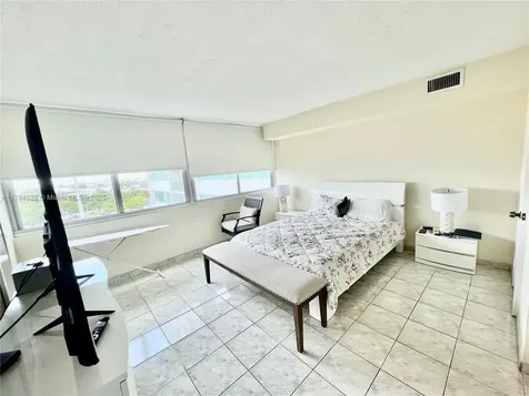 7135 Collins Avenue Miami Beach FL 33141