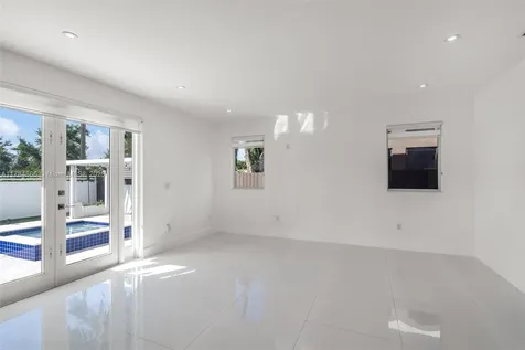 12910 NW 6th Terrace Miami FL 33182