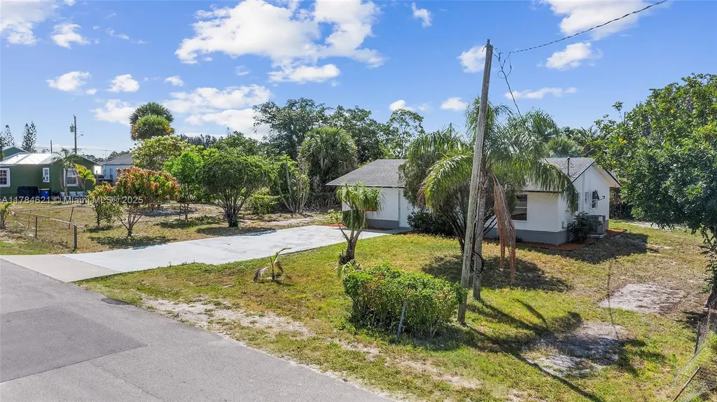 8510 SE Citrus Way Hobe Sound FL 33455