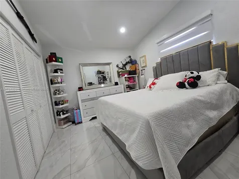 7418 W 32nd Court Hialeah FL 33018