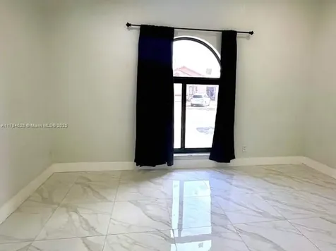 7418 W 32nd Court Hialeah FL 33018
