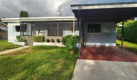 521 N 70th Way Hollywood FL 33024