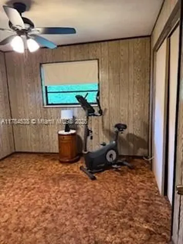 521 N 70th Way Hollywood FL 33024