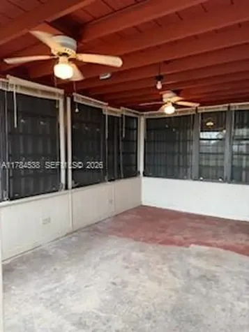 521 N 70th Way Hollywood FL 33024