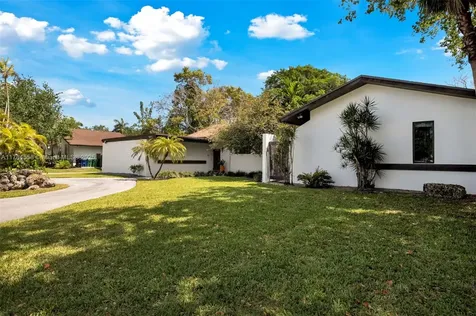 16821 SW 83rd Avenue Palmetto Bay FL 33157