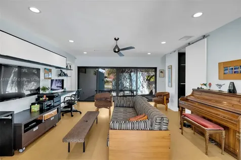 16821 SW 83rd Avenue Palmetto Bay FL 33157