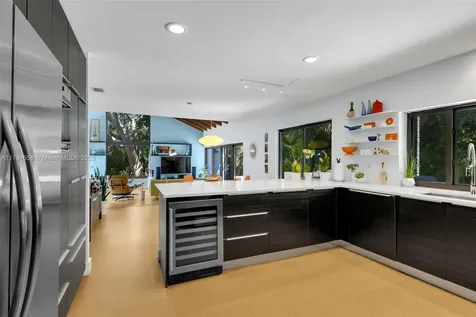 16821 SW 83rd Avenue Palmetto Bay FL 33157