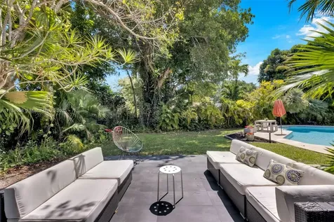 16821 SW 83rd Avenue Palmetto Bay FL 33157