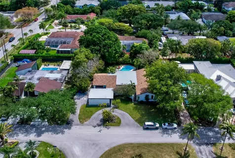 16821 SW 83rd Avenue Palmetto Bay FL 33157