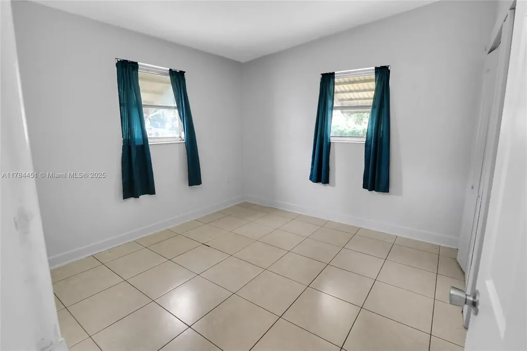 272 NW 30th Terrace Fort Lauderdale FL 33311