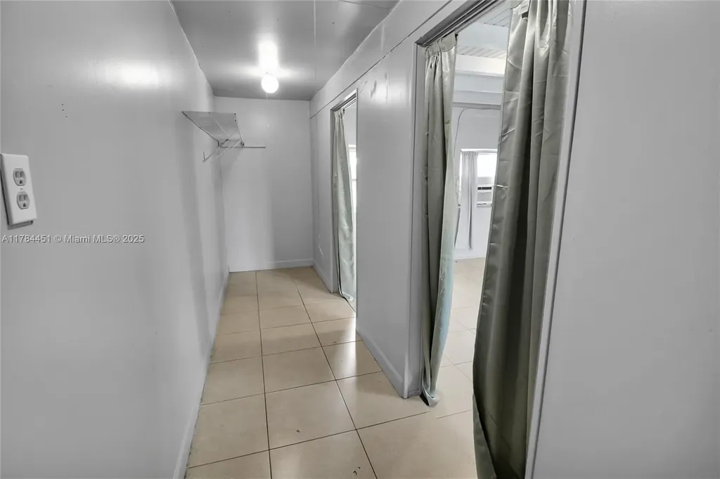 272 NW 30th Terrace Fort Lauderdale FL 33311