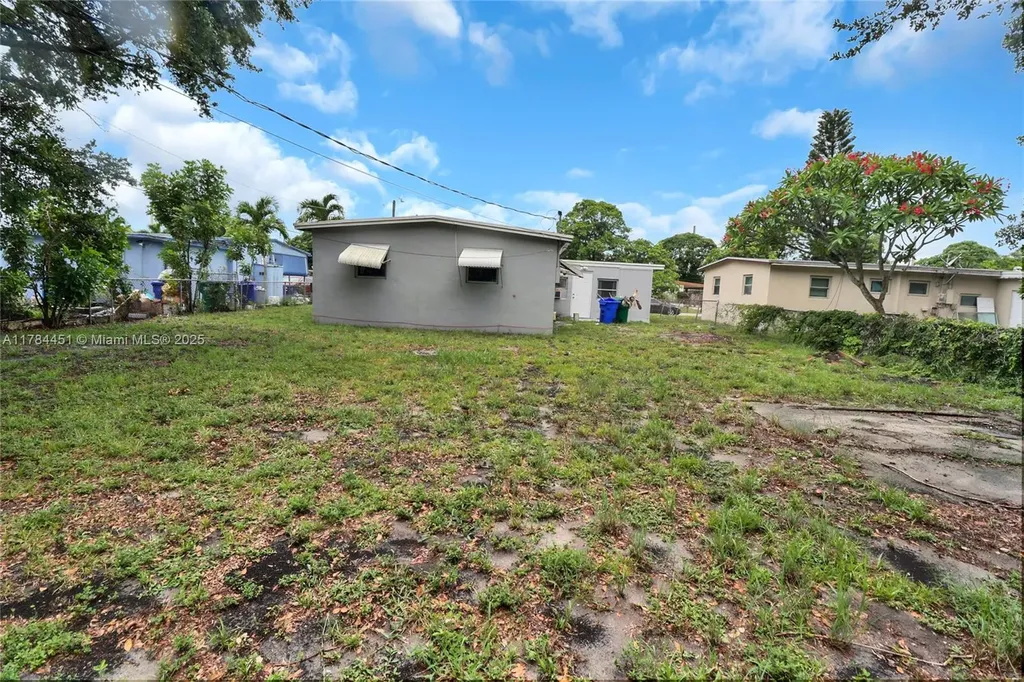 272 NW 30th Terrace Fort Lauderdale FL 33311