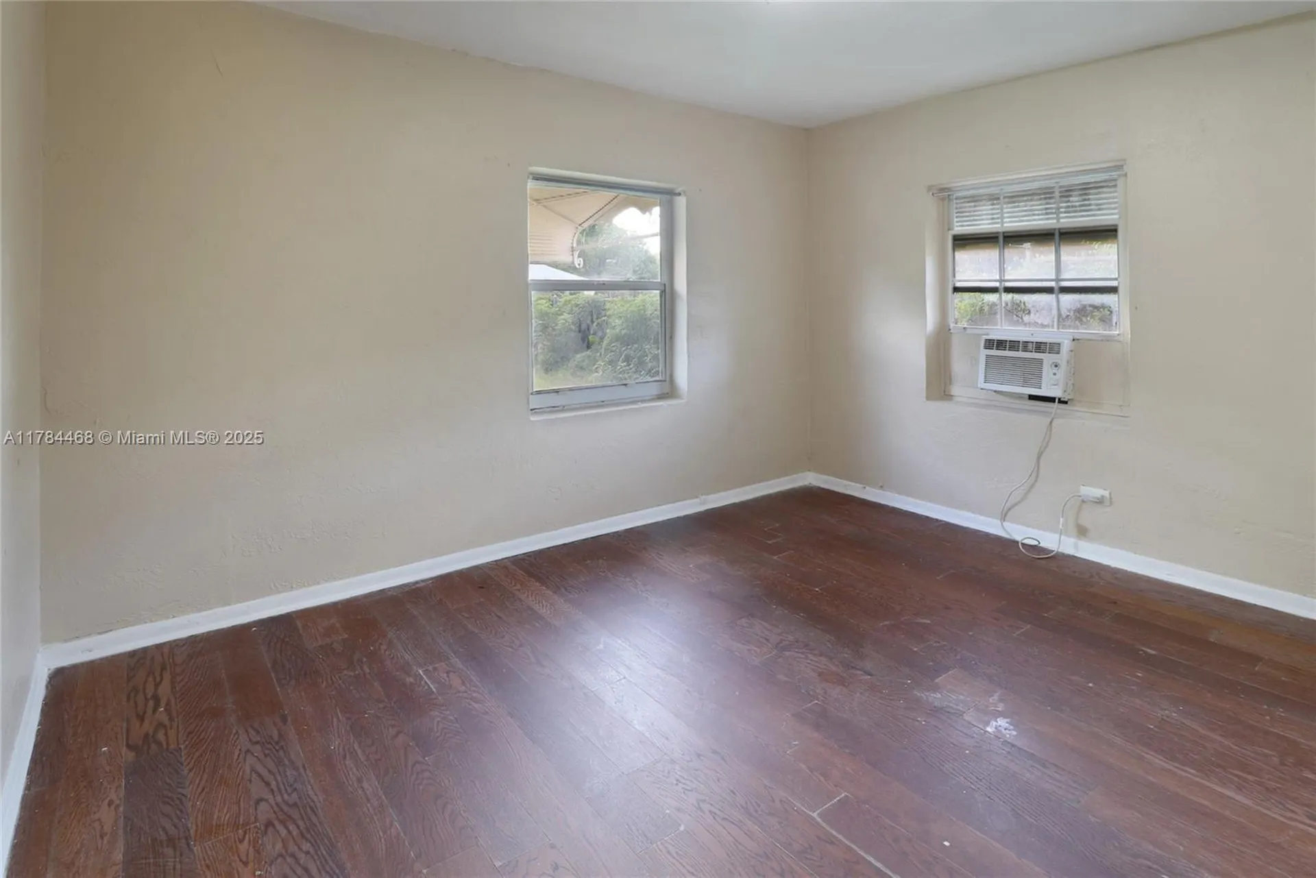 723 NW 15th Way Fort Lauderdale FL 33311